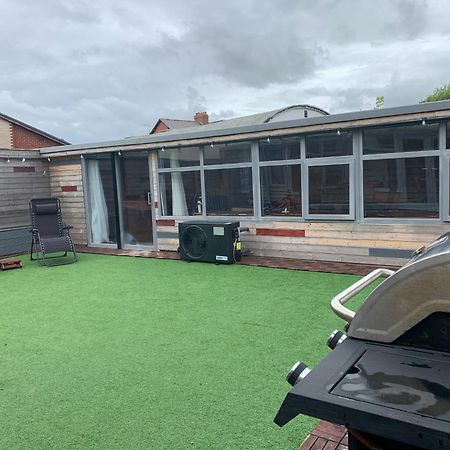 Family Holiday Home Blackpool Exterior photo